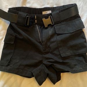 Aritzia TNA belt cargo shorts